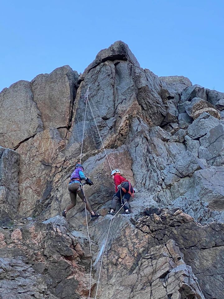 "Девочки налево"
